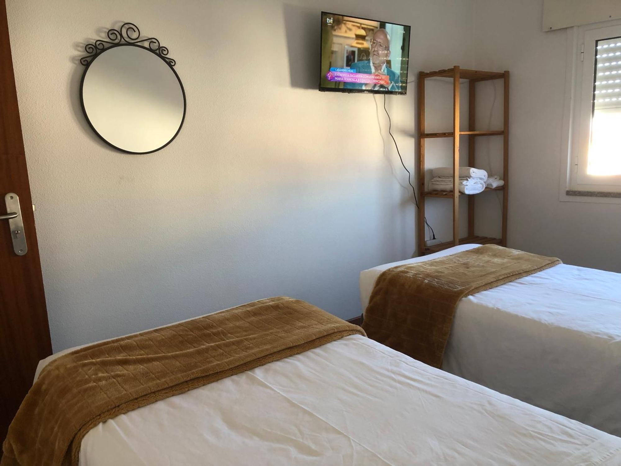 Santiago Guesthouse Авейру Екстер'єр фото